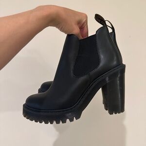 Dr. Martens Magdalena Heel Boot
